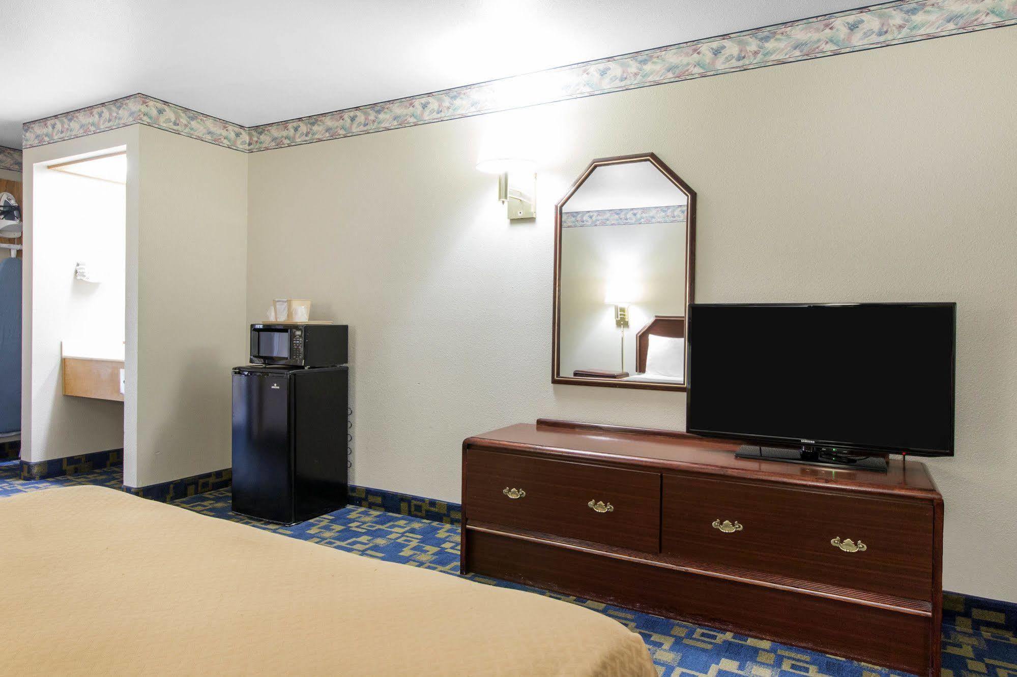 Anchor Beach Inn Crescent City Ngoại thất bức ảnh